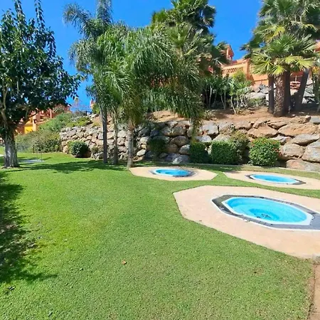 Marbella! 2 Bedroom Duplex W/ Sea Views & Rooftop *