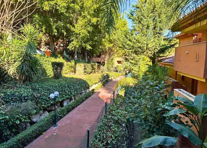 Lägenhet Marbella! 2 Bedroom Duplex W/ Sea Views & Rooftop