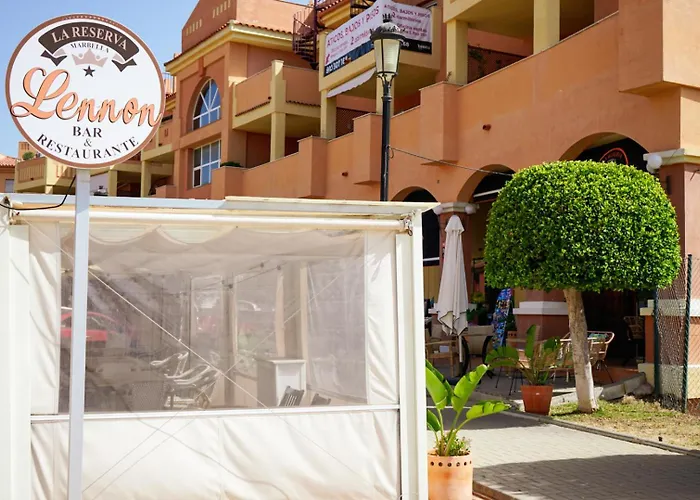 Lägenhet Marbella! 2 Bedroom Duplex W/ Sea Views & Rooftop Marbella