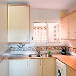 Apartamento Relaxing 2 Bed Duplex: Seaviews, Terrace & Rooftop Marbella