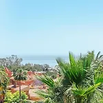 Apartamento Relaxing 2 Bed Duplex: Seaviews, Terrace & Rooftop *