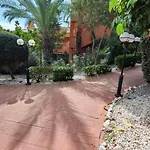 Relaxing 2 Bed Duplex: Seaviews, Terrace & Rooftop *