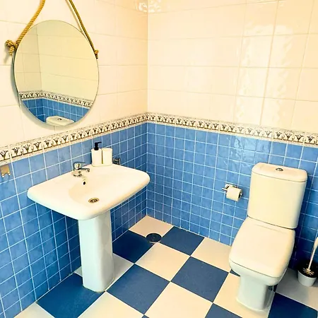 דירה Marbella! 2 Bedroom Duplex W/ Sea Views & Rooftop מארבלה