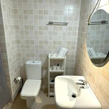 דירה Marbella! 2 Bedroom Duplex W/ Sea Views & Rooftop מארבלה