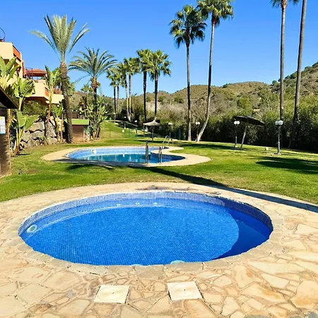 Marbella! 2 Bedroom Duplex W/ Sea Views & Rooftop Appartement *