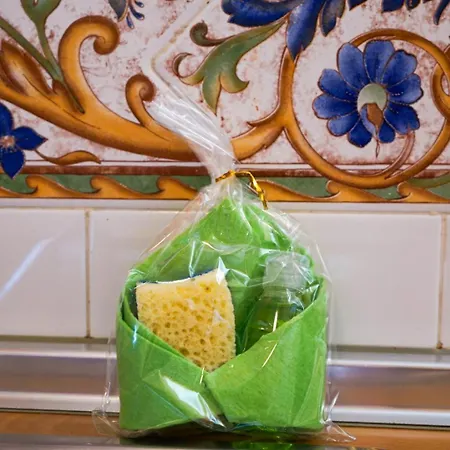 Marbella! 2 Bedroom Duplex W/ Sea Views & Rooftop