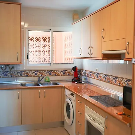 דירה Marbella! 2 Bedroom Duplex W/ Sea Views & Rooftop *