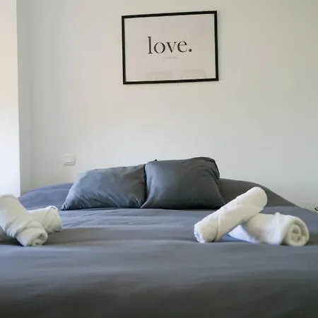 Apartment Relaxing 2 Bed Duplex: Seaviews, Terrace & Rooftop Marbella