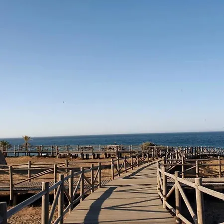 Relaxing 2 Bed Duplex: Seaviews, Terrace & Rooftop Διαμέρισμα *