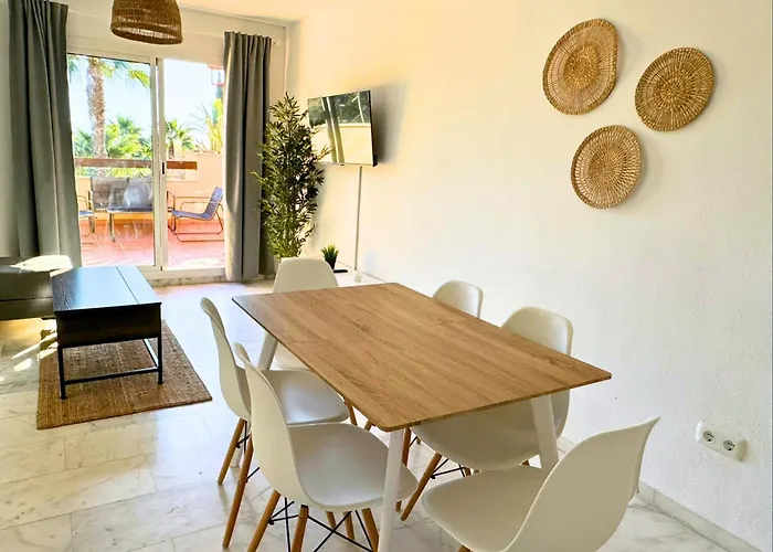 Marbella! 2 Bedroom Duplex W/ Sea Views & Rooftop *