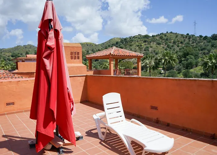 Marbella! 2 Bedroom Duplex W/ Sea Views & Rooftop * 마르베야