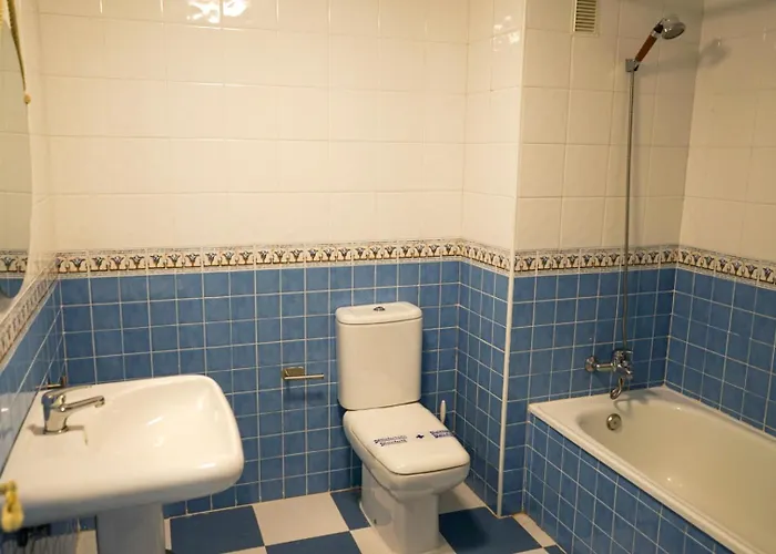 아파트 Marbella! 2 Bedroom Duplex W/ Sea Views & Rooftop