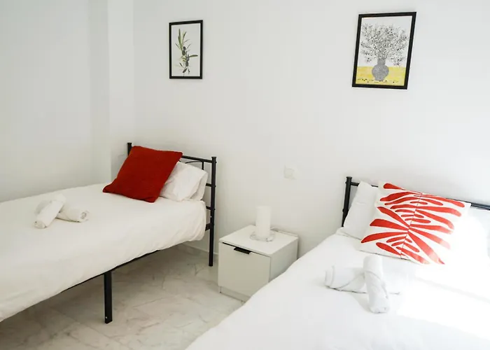 아파트 Marbella! 2 Bedroom Duplex W/ Sea Views & Rooftop 마르베야