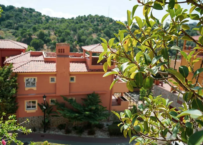 Marbella! 2 Bedroom Duplex W/ Sea Views & Rooftop * 마르베야