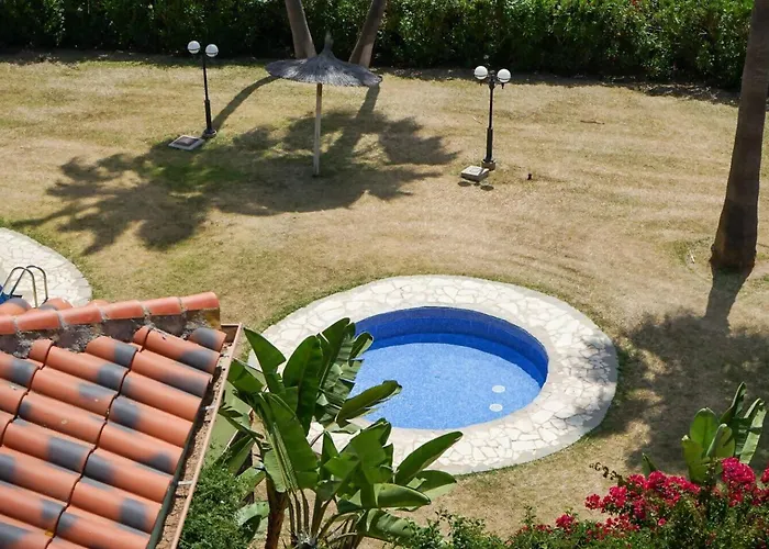 Marbella! 2 Bedroom Duplex W/ Sea Views & Rooftop Apartament *