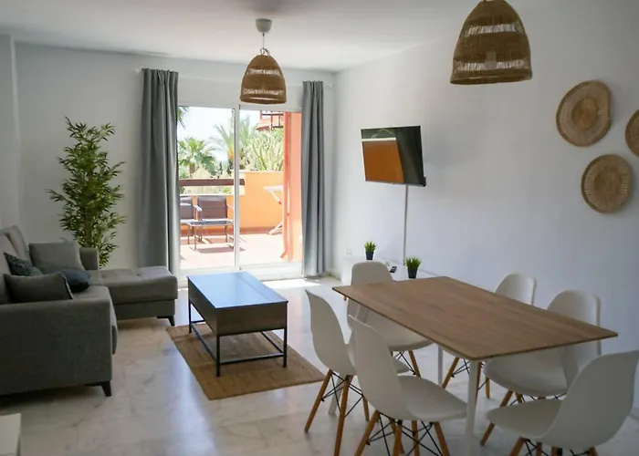Marbella! 2 Bedroom Duplex W/ Sea Views & Rooftop