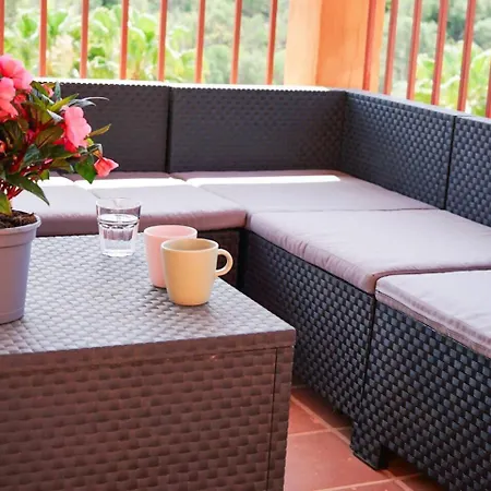 Relaxing 2 Bed Duplex: Seaviews, Terrace & Rooftop Апартаменты Марбелья